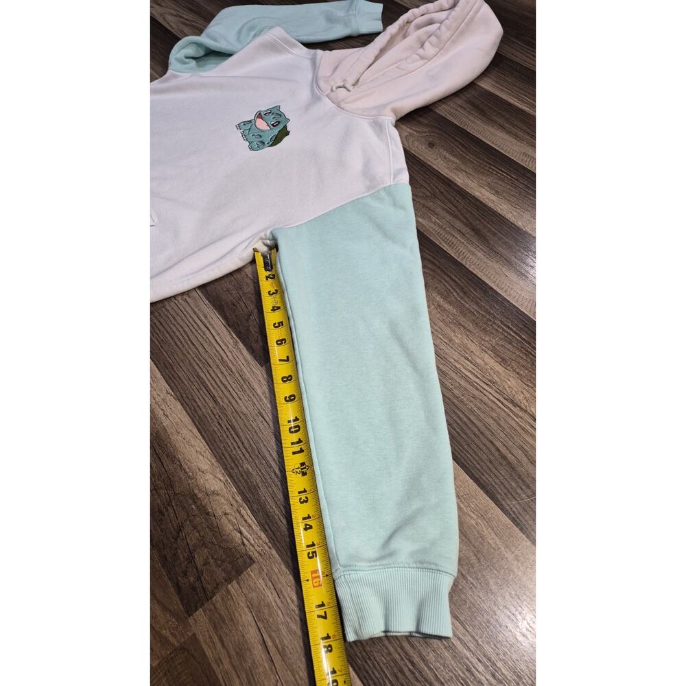H&M Pokémon Bulbasaur Colorblock Fleece Hoodie Embroidered Pockets XS - Picture 8 of 9